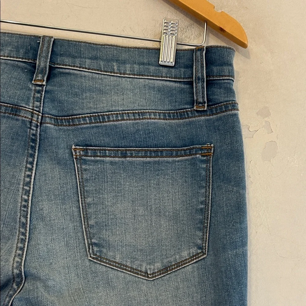 Cremieux Classic Women's  Flare Blue Jeans Size 12 EUC
